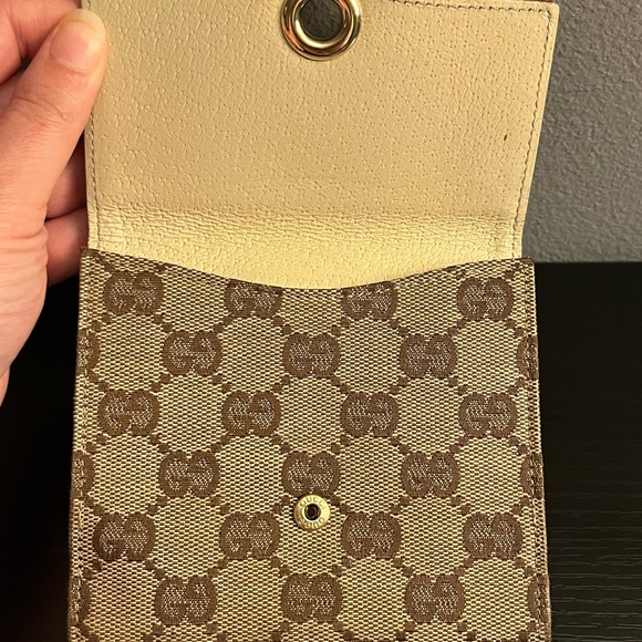 Gucci Tan Monogram Wallet with Gold Accent - Picture 3 of 5